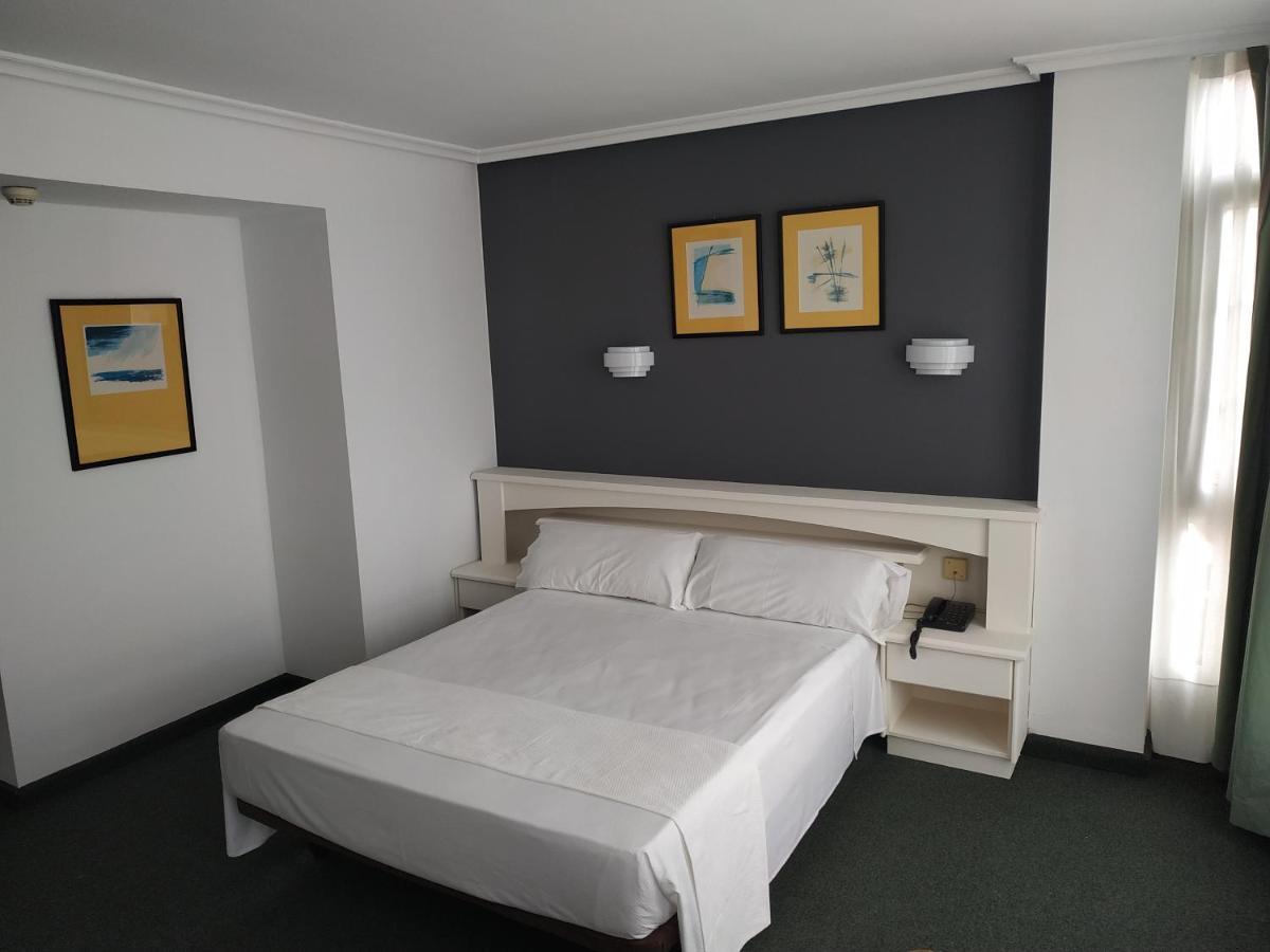 Hotel La Campana 3*